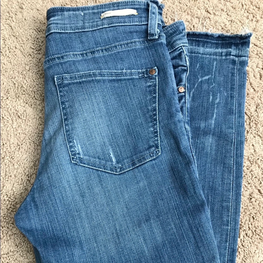 Pilcro Skinny Jeans size 30 Distressed